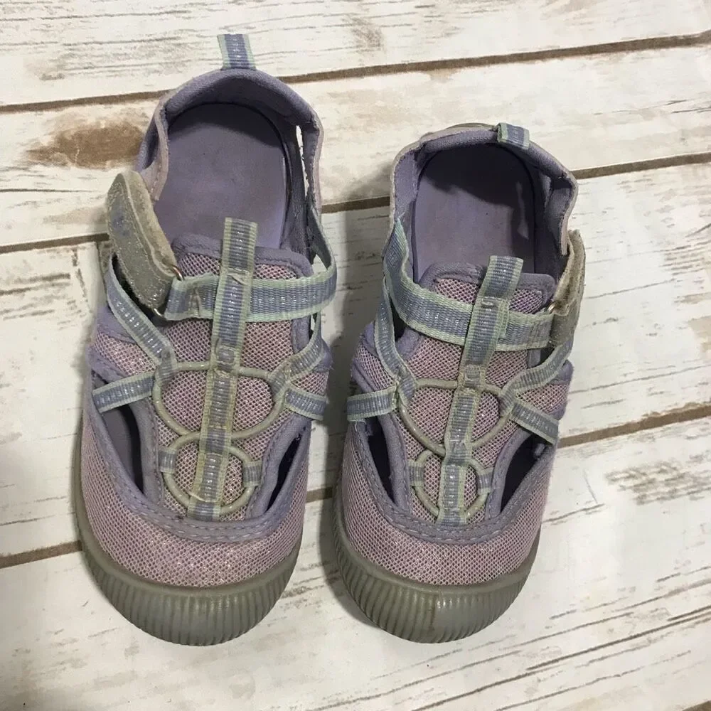 OshKosh Closed Toe Sandals Girls Size 12‎ purple